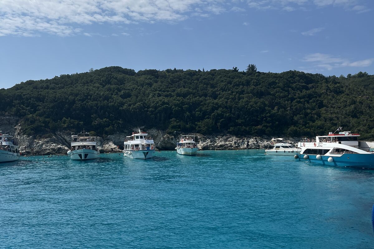 Antipaxos &mdash; tyrkysov&aacute; voda